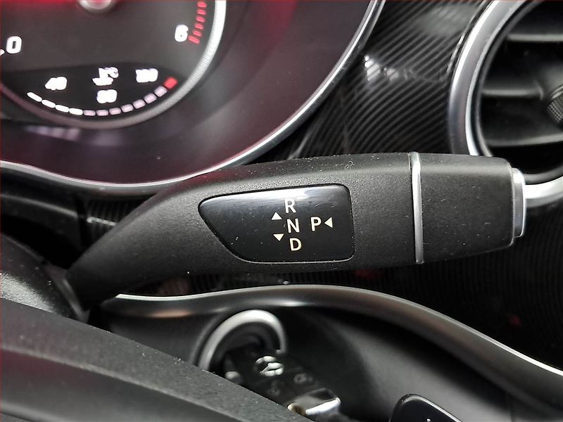 Mercedes-Benz Třídy V (2017) 220 d, 1Maj - fotka 13 z 24