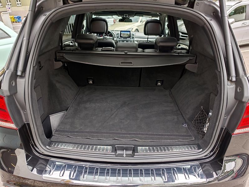 Mercedes-Benz GLE 350d 4M Plná výbava,2.maj - fotka 29 z 34