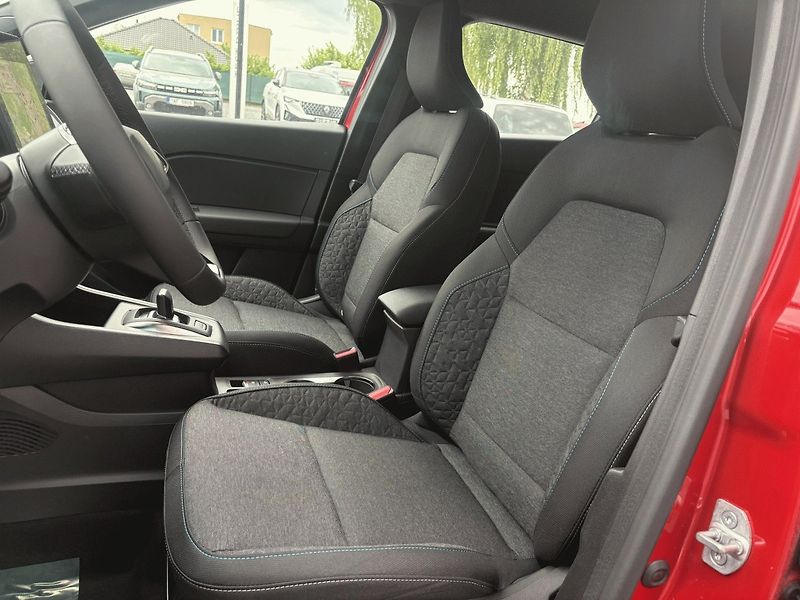 Renault Symbioz (2026) Evolution E-Tech 160 fullhybri - fotka 12 z 39