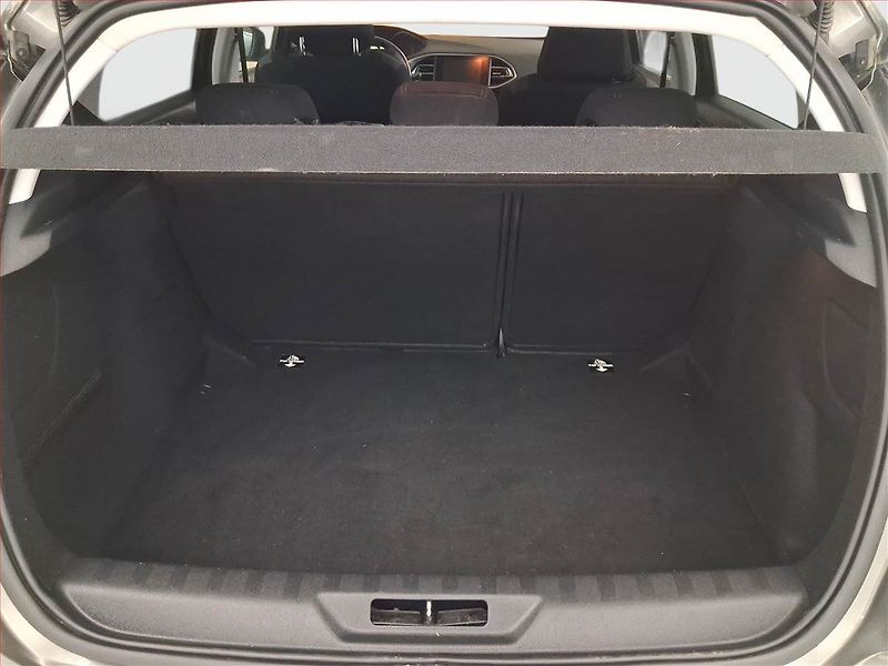 Peugeot 308 (2016) 1.2 e-THP, Navi, Tempomat - fotka 14 z 16