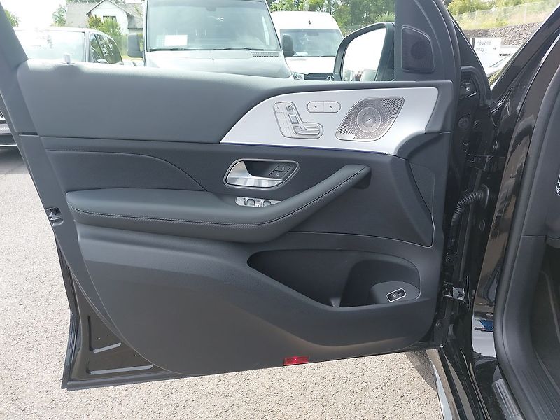 Mercedes-Benz GLE 450d 4Matic AMG - fotka 22 z 26