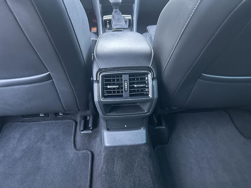 Škoda Kodiaq 2,0TDi,110kw,DSG,19ALU  - fotka 43 z 51