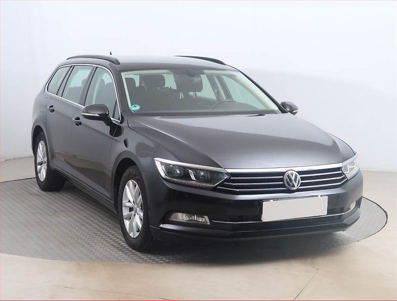 Volkswagen Passat (2016) 2.0 TDI, Navi, Tempomat - fotografie inzerátu