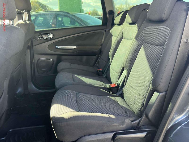 Ford S-MAX (2007) 1.8 TDCi, AC, tažné - fotka 10 z 17