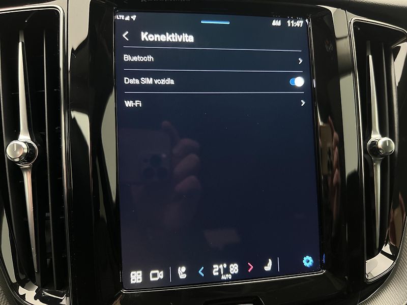 Volvo XC60 T6 AWD RECHARGE PLUS REZERVACE - fotka 37 z 46