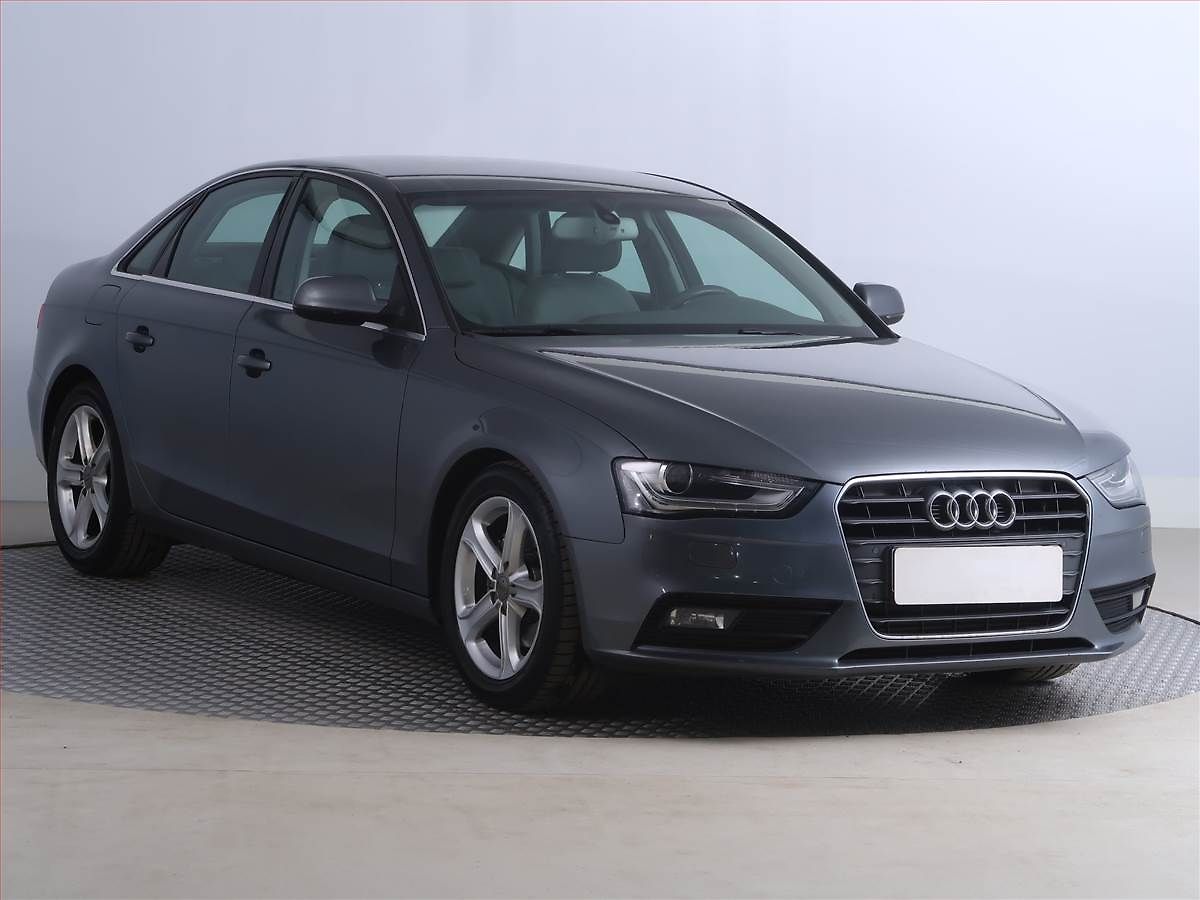Audi A4 2.0 TDI, Bi-Xenony, Tempomat