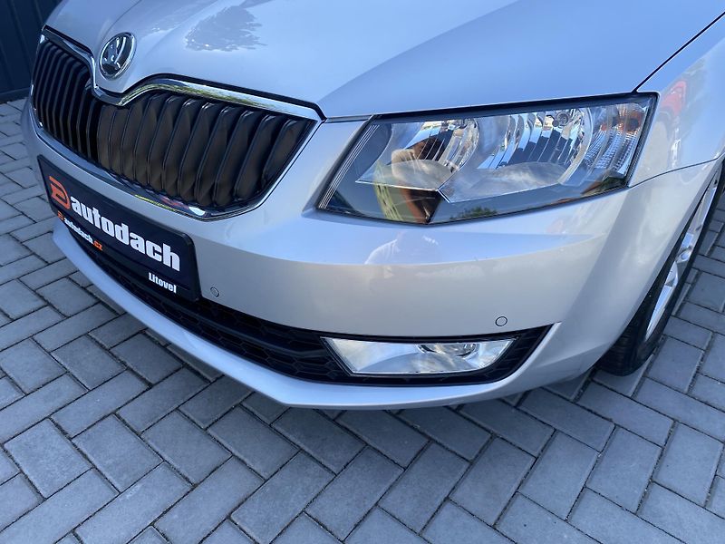 Škoda Octavia 1.4 TSI 103kW - 1xMAJ.-ALU-PDC - fotka 8 z 42