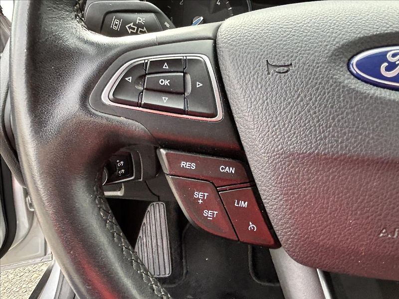 Ford Focus 1,5 TDCi 88kW,Xenon,Navi,Výhře - fotka 8 z 38