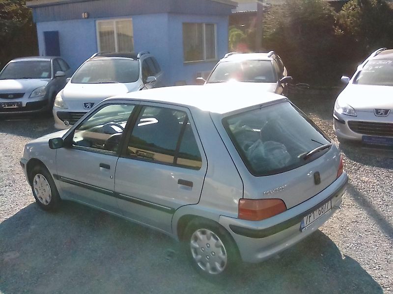 Peugeot 106 (2000) 1.1i, STK do 11/2027 - fotka 7 z 28