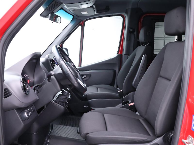 Mercedes-Benz Sprinter Tourer 2,0 CDI L2H1 CZ 8-Míst - fotka 11 z 32