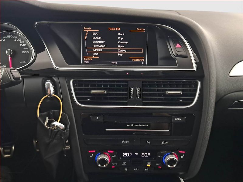 Audi A4 (2016) S-Line 2.0 TDI, Serv.kniha - fotka 12 z 19
