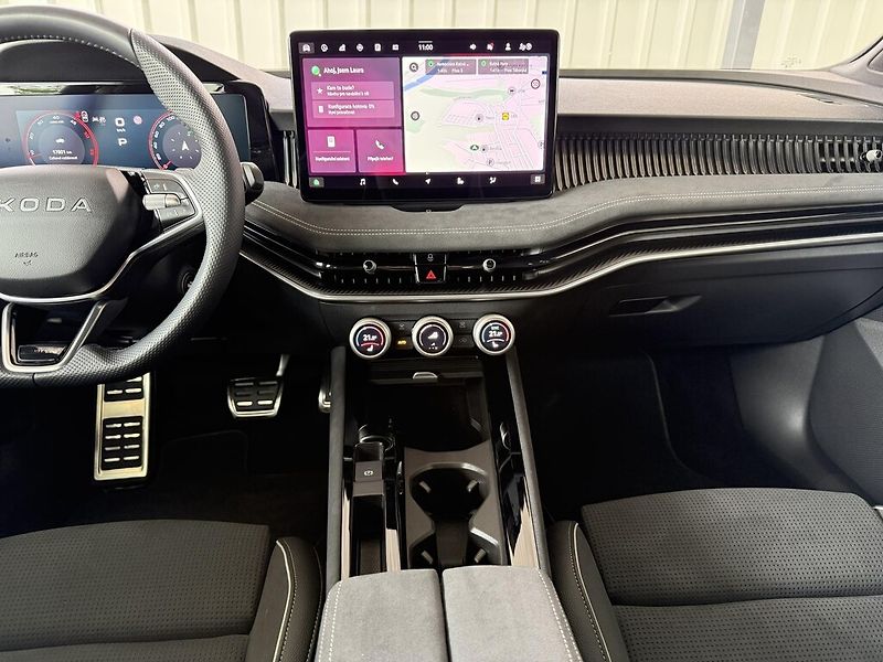 Škoda Superb DSG 4M 2,0TDi 142kW SportLine - fotka 12 z 25