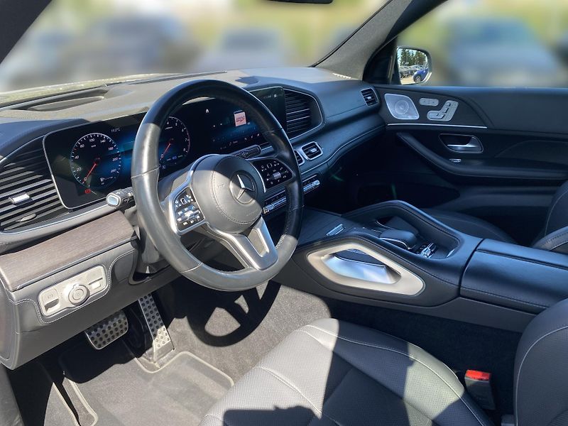 Mercedes-Benz GLS GLS 580 4M AMG E-ACTIVE - fotka 13 z 28