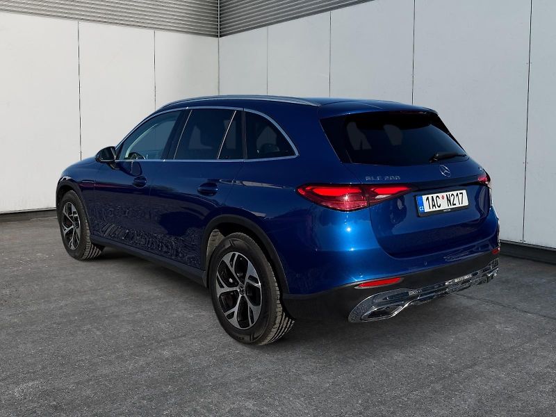 Mercedes-Benz GLC (2024) 200 150kW 4MATIC CZ DPH - fotka 4 z 11