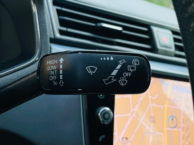 Seat Arona 1.0TSI 85KW 1.MAJITEL SENZORY  - fotka 43 z 46
