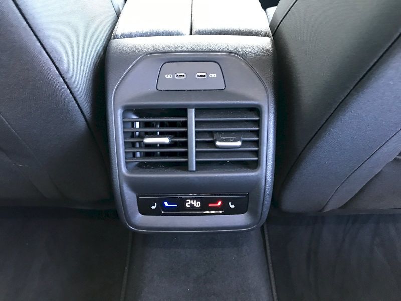 Škoda Superb (2025) COMBI SELEC TD 110/2.0 A7F - fotka 11 z 28