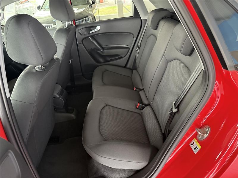 Audi A1 1,0   TFSI SPORTBACK ULTRA - fotka 20 z 22