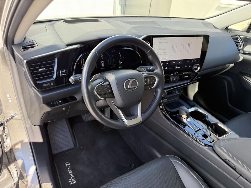 Lexus NX 450h plus 2,5 Prestige Plus  NX - fotka 7 z 24