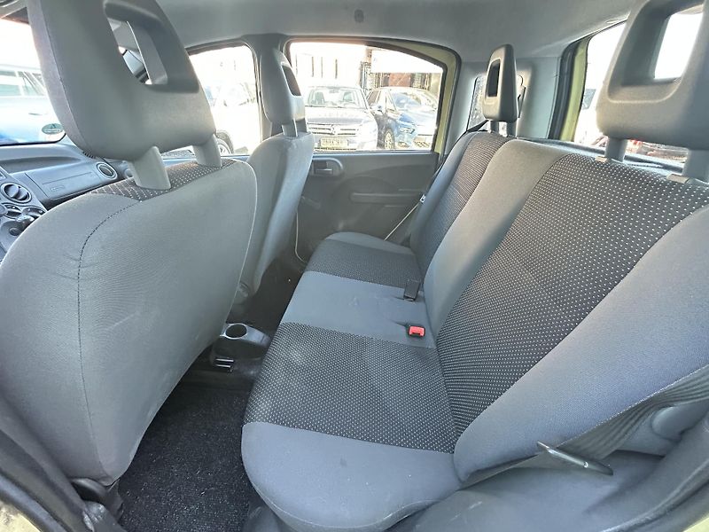 Fiat Panda (2009) 1.1i 40 KW naj.111 tis km - fotka 14 z 20