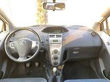 Toyota Yaris 1.4D, manual, klima, STK - náhled 11