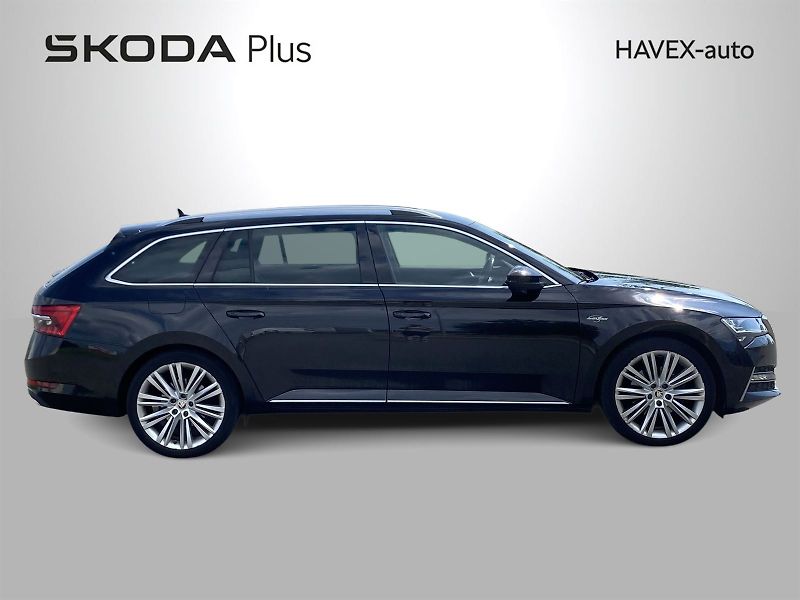 Škoda Superb (2023) Combi 2.0 TDI 4x4 DSG L&K - fotka 39 z 41