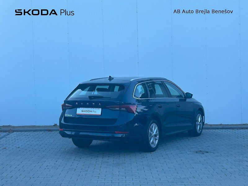 Škoda Octavia (2023) COMBI STYLE 1,5 TSI 110 kW - fotka 2 z 25
