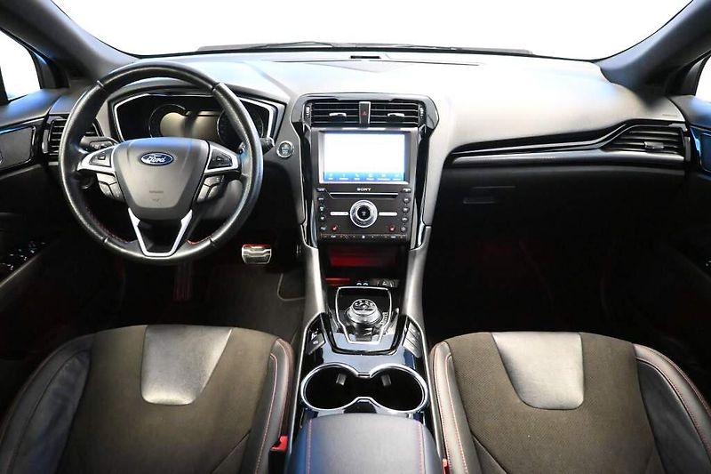 Ford Mondeo (2021) 2.0 ST-LINE 140 KW LED ACC 8AT - fotka 12 z 38