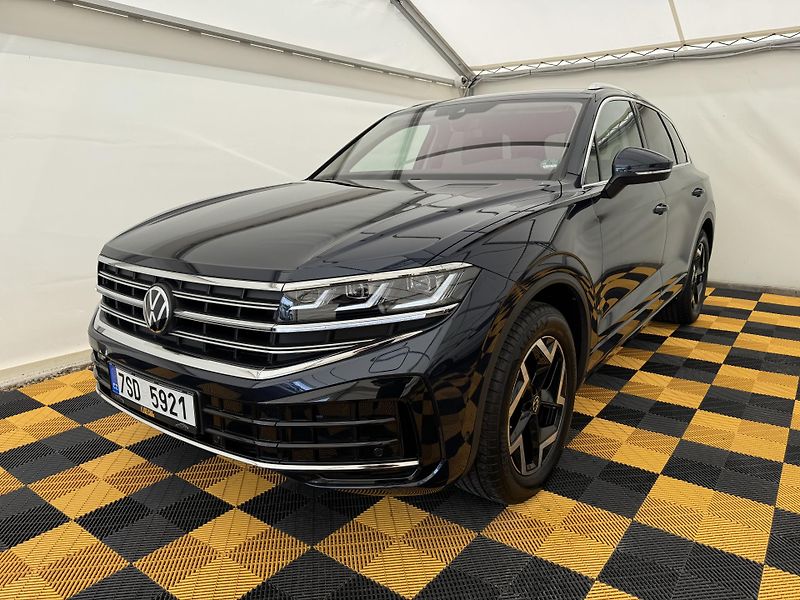 Volkswagen Touareg 3.0Tdi*1-MAJ*DPH*ELEGANCE* - fotka 2 z 46