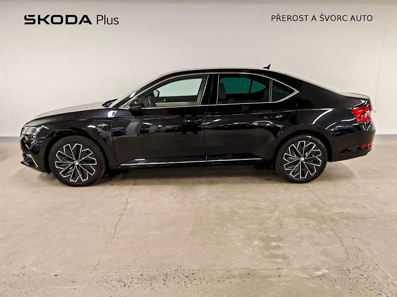 Škoda Superb (2024) iV 1.4 TSI 160 kW DSG L&K - fotka 3 z 28