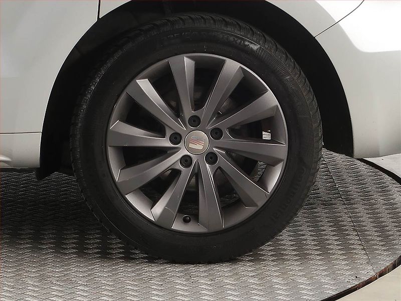 Seat Alhambra (2015) 2.0 TDI, Automat, 7 míst - fotka 15 z 19