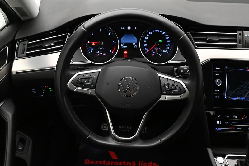 Volkswagen Passat 2,0 TDI 110 kW DSG Elegance Zá - fotka 18 z 33