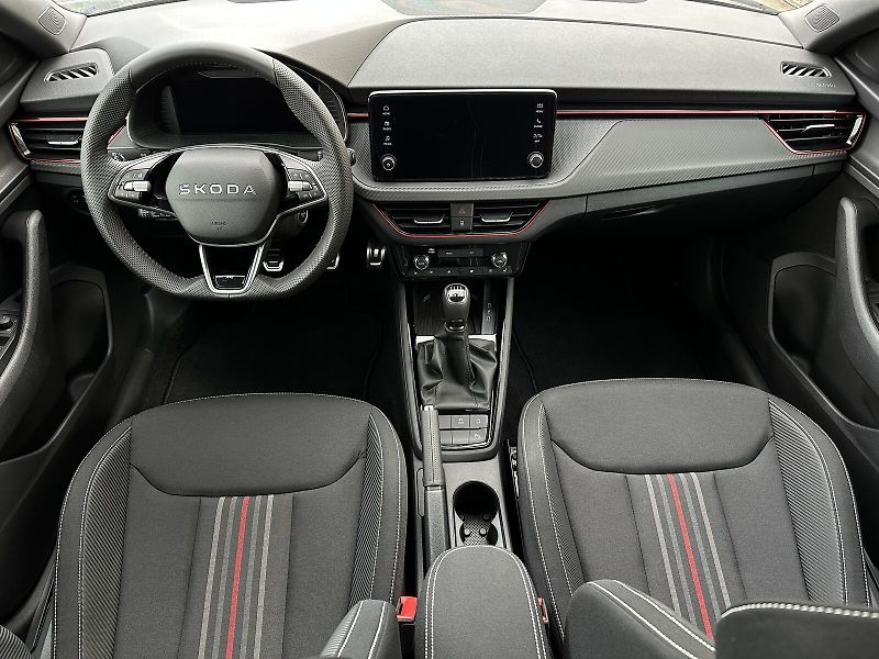 Škoda Scala 1.0TSi 116PS Monte Carlo Matri - fotka 38 z 44