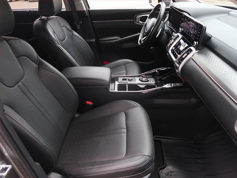 Kia Sorento (2022) 2.2 CRDi - fotka 9 z 31