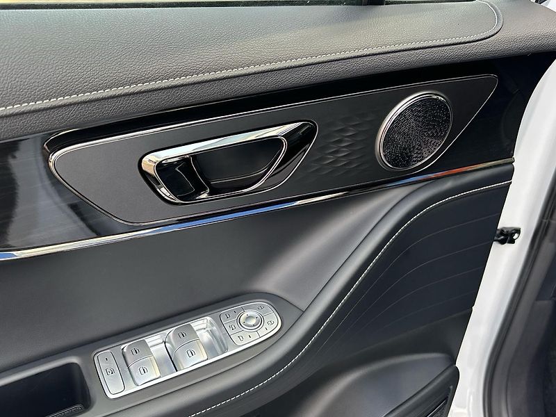 Omoda 5 (2026) Comfort 1.6 108kW - fotka 17 z 22