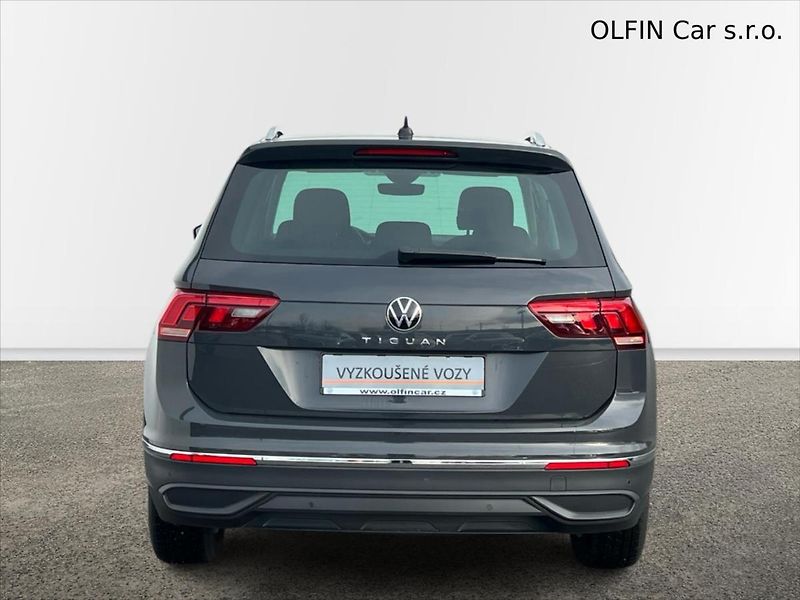 Volkswagen Tiguan 2,0 TDi 110kW 7DSG LIFE - fotka 8 z 27