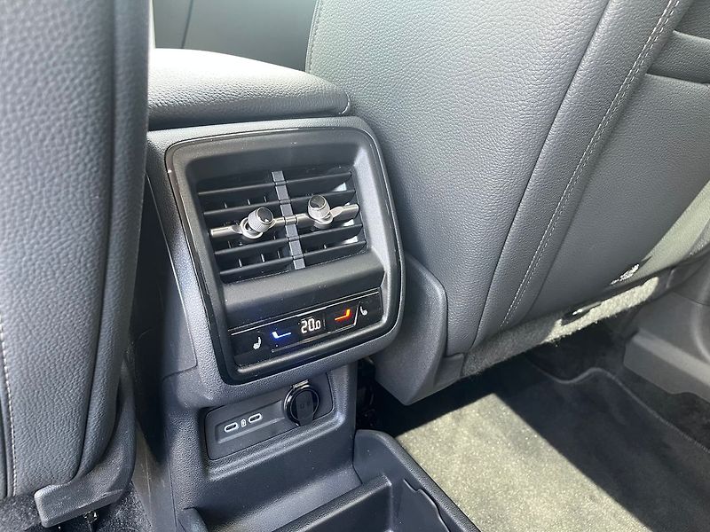 Škoda Kodiaq 2.0 TSI/150kW Excl.Selection D - fotka 21 z 32