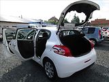 Peugeot 208 1.0i - náhled 30