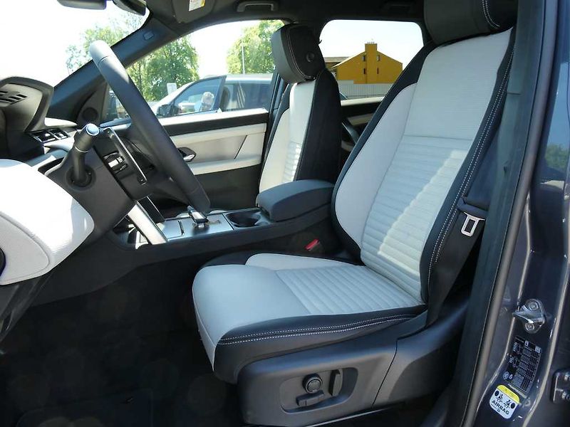 Land Rover Discovery Sport 1,5 Dynamic SE P270e - fotka 8 z 34