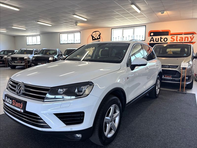 Volkswagen Touareg 3,0 TDI kůže,tažné,po servisu! - fotografie inzerátu