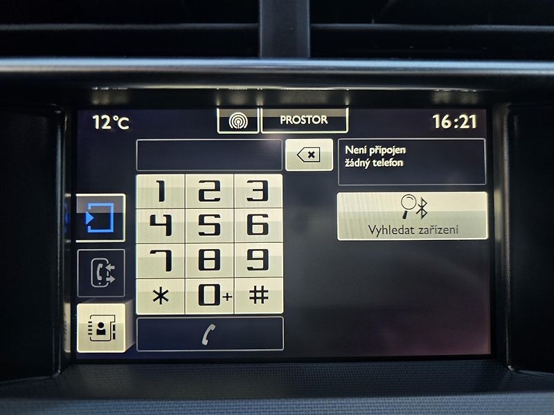 Citroën C4 (2016) 1.2 81kW SHINE,81 000 KM !!! - fotka 27 z 47