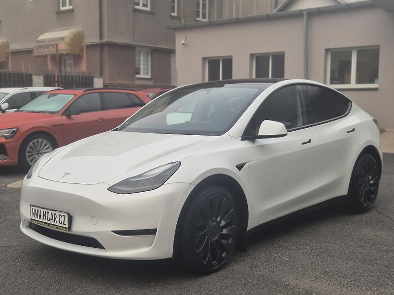 Tesla Model Y PERFORMANCE 393kw TZ 91,3% - fotografie inzerátu