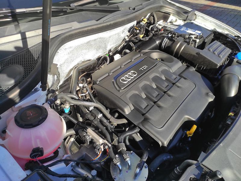 Audi Q3 2,0TDi 4x4,S-Tronic,Sport,ČR - fotka 33 z 49