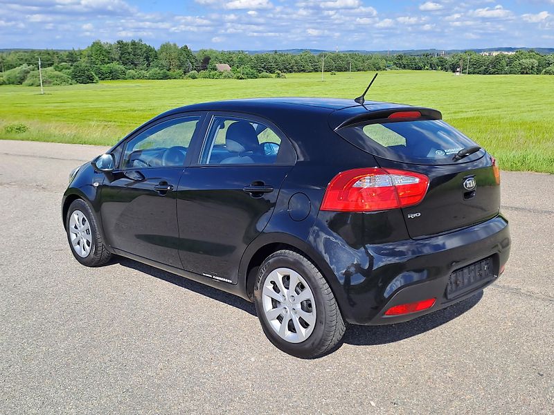 Kia Rio 1.3 PĚKNÝ STAV 1. MAJITEL - fotka 7 z 34