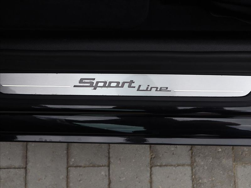 BMW Řada 5 3,0 XD SportLine Adaptive LED - fotka 39 z 45