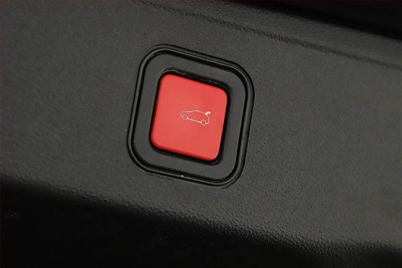 Jeep Avenger (2023) 54 kWh, SoH 94% - fotka 10 z 20