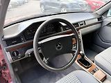 Mercedes-Benz 124 300 D 83kW ČR - náhled 10