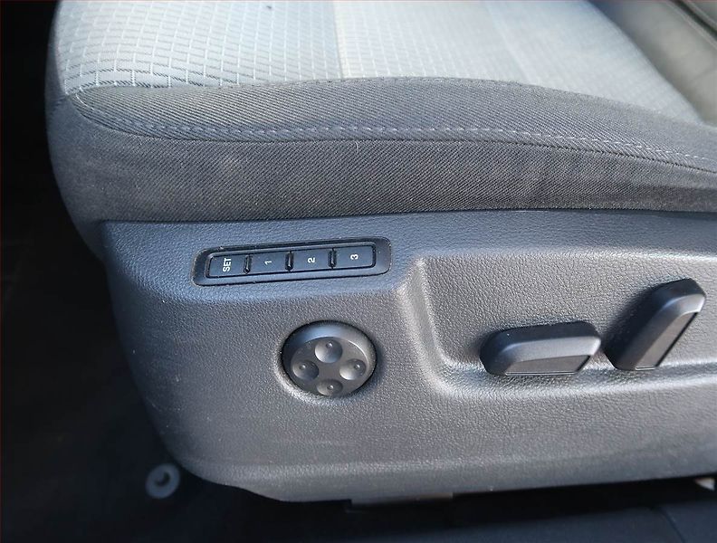 Škoda Superb (2012) Ambition 2.0 TDI, Serv.kniha - fotka 26 z 28