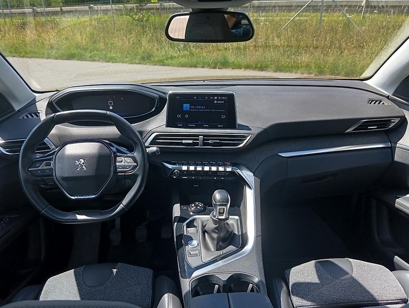 Peugeot 3008 (2016) ALLURE 2.0 HDi 150k MAN6 - fotka 9 z 30