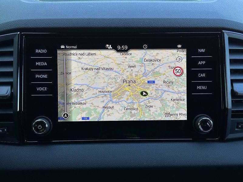 Škoda Karoq 2.0TDi 4x4 DSG 150PS Sportline - fotka 32 z 49