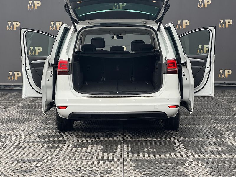 Volkswagen Sharan (2017) 2.0TDi 110kW 4M Highline 7míst - fotka 10 z 52
